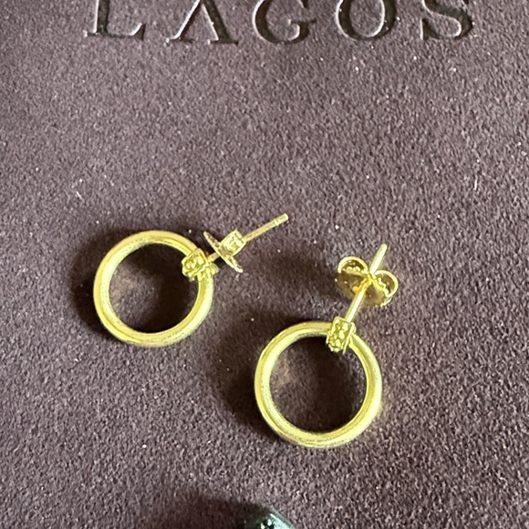Lagos Meridian 18k yellow gold circle earrings - Picture 2 of 2